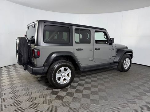 Used 2022 Jeep Wrangler Unlimited Sport AWD/4WD image 7