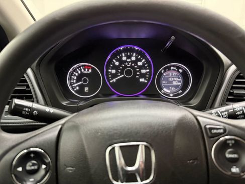 Used 2017 Honda HR-V LX image 21