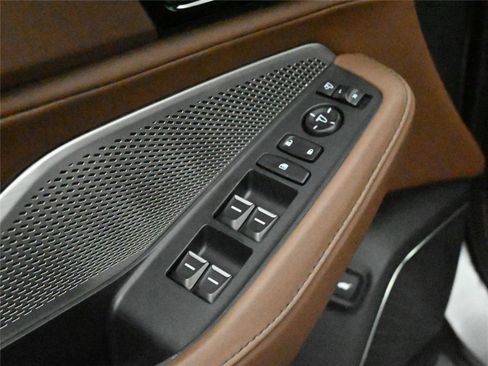 Certified 2024 Acura MDX SH-AWD w/ Technology Package image 7