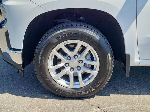 Used 2020 Chevrolet Silverado 1500 LT image 23
