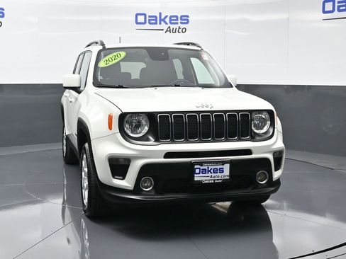 Used 2020 Jeep Renegade Latitude w/ Cold Weather Group image 3