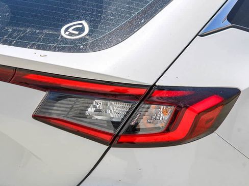 Used 2023 Honda Civic EX-L image 10