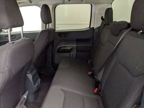 New 2026 Ford Maverick XL image 23