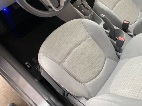 Used 2016 Hyundai Accent SE FWD image 26