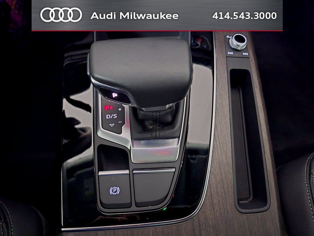 Used 2023 Audi Q5 2.0T Premium Plus w/ Premium Plus Package AWD/4WD image 32