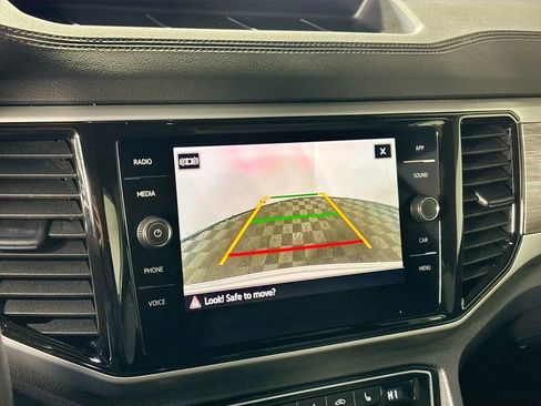 Certified 2023 Volkswagen Atlas Cross Sport SE w/ Panoramic Sunroof Package image 16