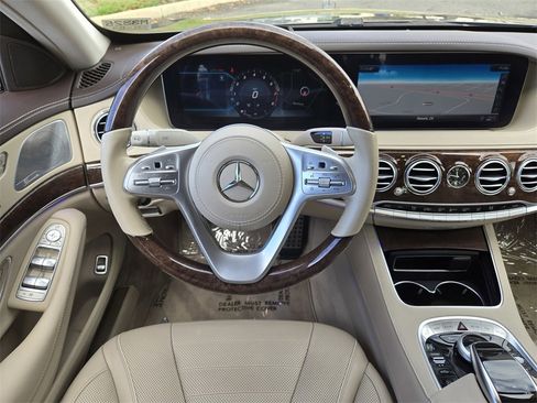 Used 2019 Mercedes-Benz S 560 Sedan image 19