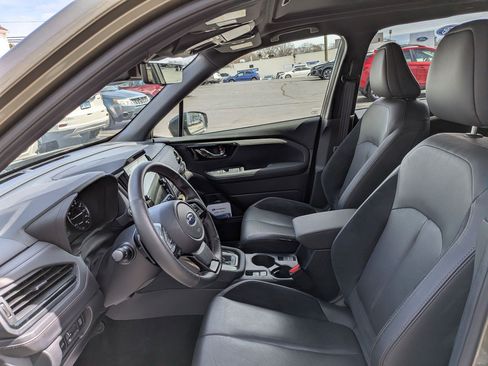 Used 2025 Subaru Forester Touring image 10