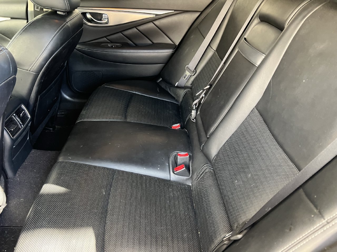 Used 2017 INFINITI Q50 Sport RWD image 9