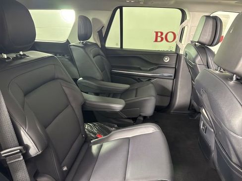 New 2025 Lincoln Navigator Reserve image 24