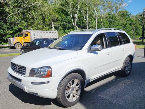 Used 2014 Volvo XC90 3.2 w/ Climate Package AWD/4WD image 3