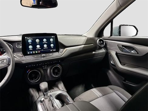 New 2026 Chevrolet Blazer LT image 25