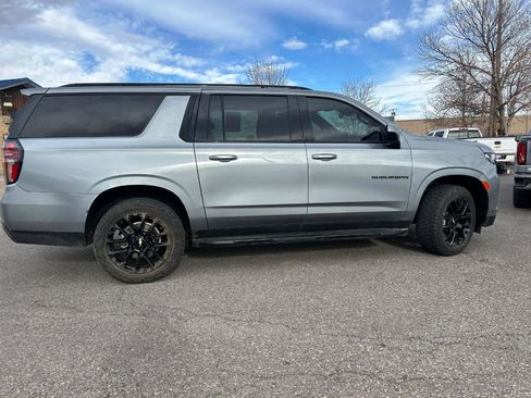 Used 2023 Chevrolet Suburban RST image 2