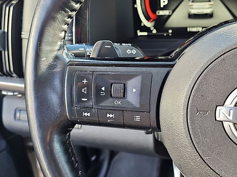 Used 2022 Nissan Pathfinder Platinum w/ Cargo Package image 25