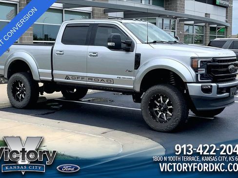 Used 2022 Ford F250 Lariat w/ Black Appearance Package AWD/4WD image 1