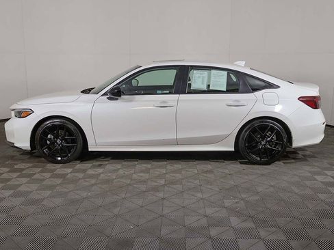 Used 2025 Honda Civic Sport image 12