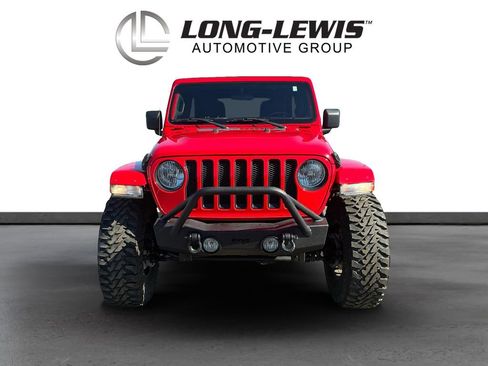 Used 2020 Jeep Wrangler Unlimited Sahara image 11