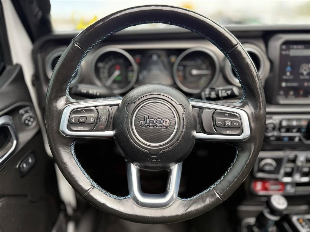Used 2023 Jeep Wrangler Unlimited Rubicon 4xe w/ Cold Weather Group AWD/4WD image 39