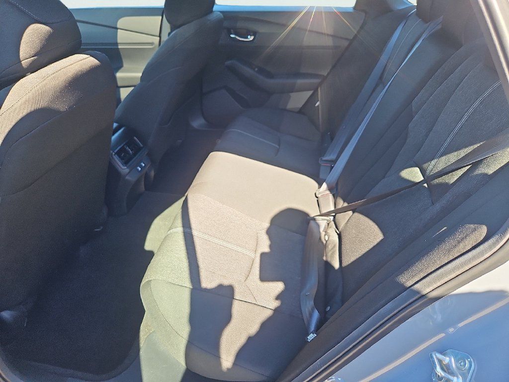 Used 2025 Honda Accord Sport image 29