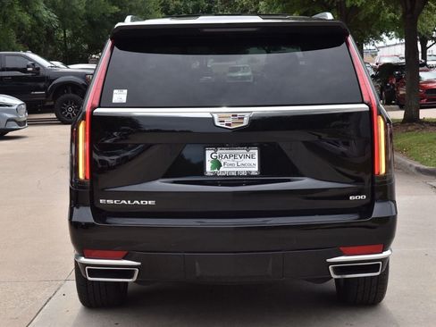 Used 2023 Cadillac Escalade Premium Luxury AWD/4WD image 9