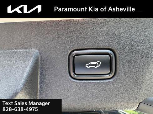 Certified 2025 Kia Sportage EX w/ EX Premium Package AWD/4WD image 28