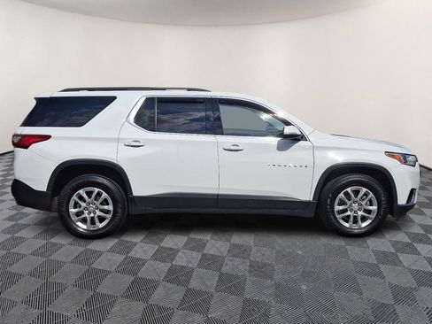 Used 2020 Chevrolet Traverse LT w/ LPO, Floor Liner Package AWD/4WD image 7