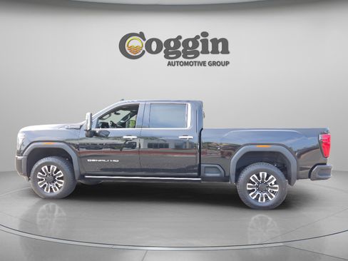 Certified 2024 GMC Sierra 2500 Denali Ultimate w/ Max Trailering Package AWD/4WD image 2