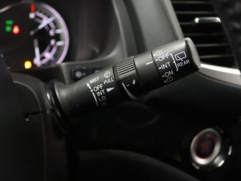 Used 2018 Honda Pilot Touring image 36