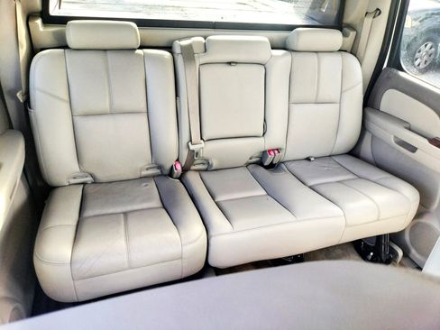 Used 2008 Chevrolet Avalanche LTZ w/ LTZ Preferred Equipment Group image 28