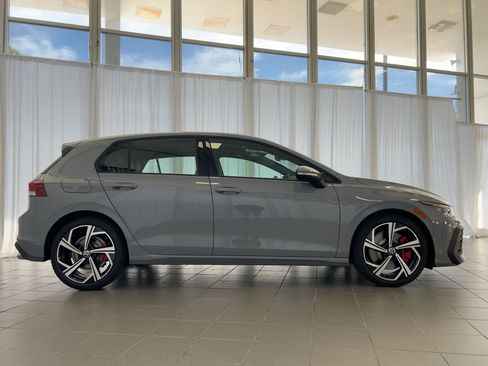 New 2026 Volkswagen Golf SE image 8