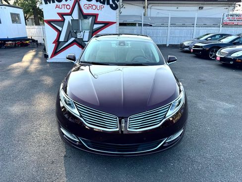 Used 2013 Lincoln MKZ AWD image 2