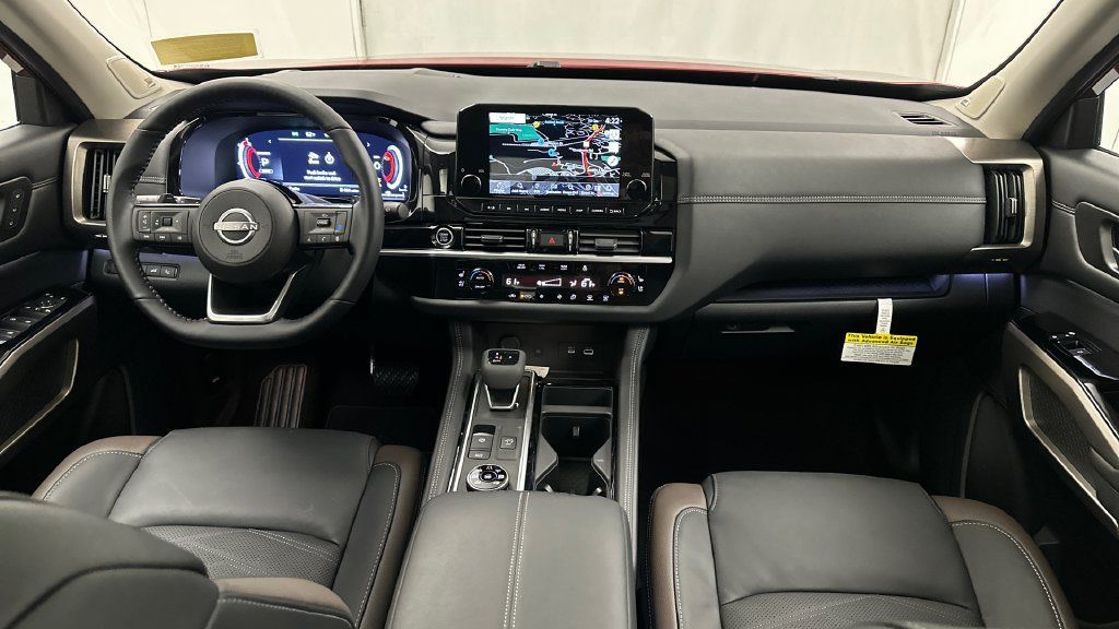 Certified 2024 Nissan Pathfinder Platinum AWD/4WD image 25