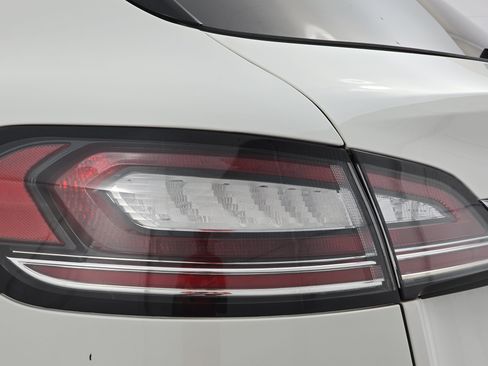 Used 2023 Lincoln Nautilus Reserve FWD image 35