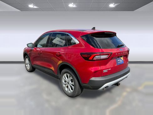 Used 2023 Ford Escape Active image 3