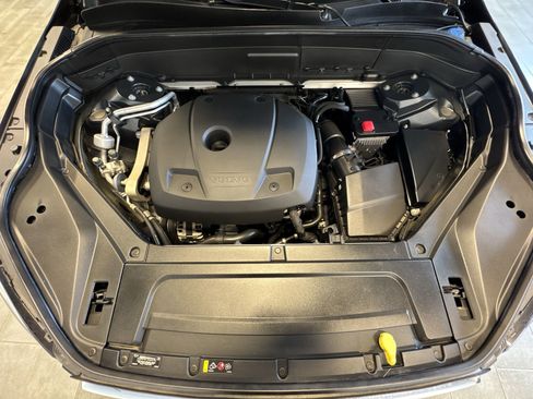 Used 2022 Volvo XC90 T5 Momentum image 27