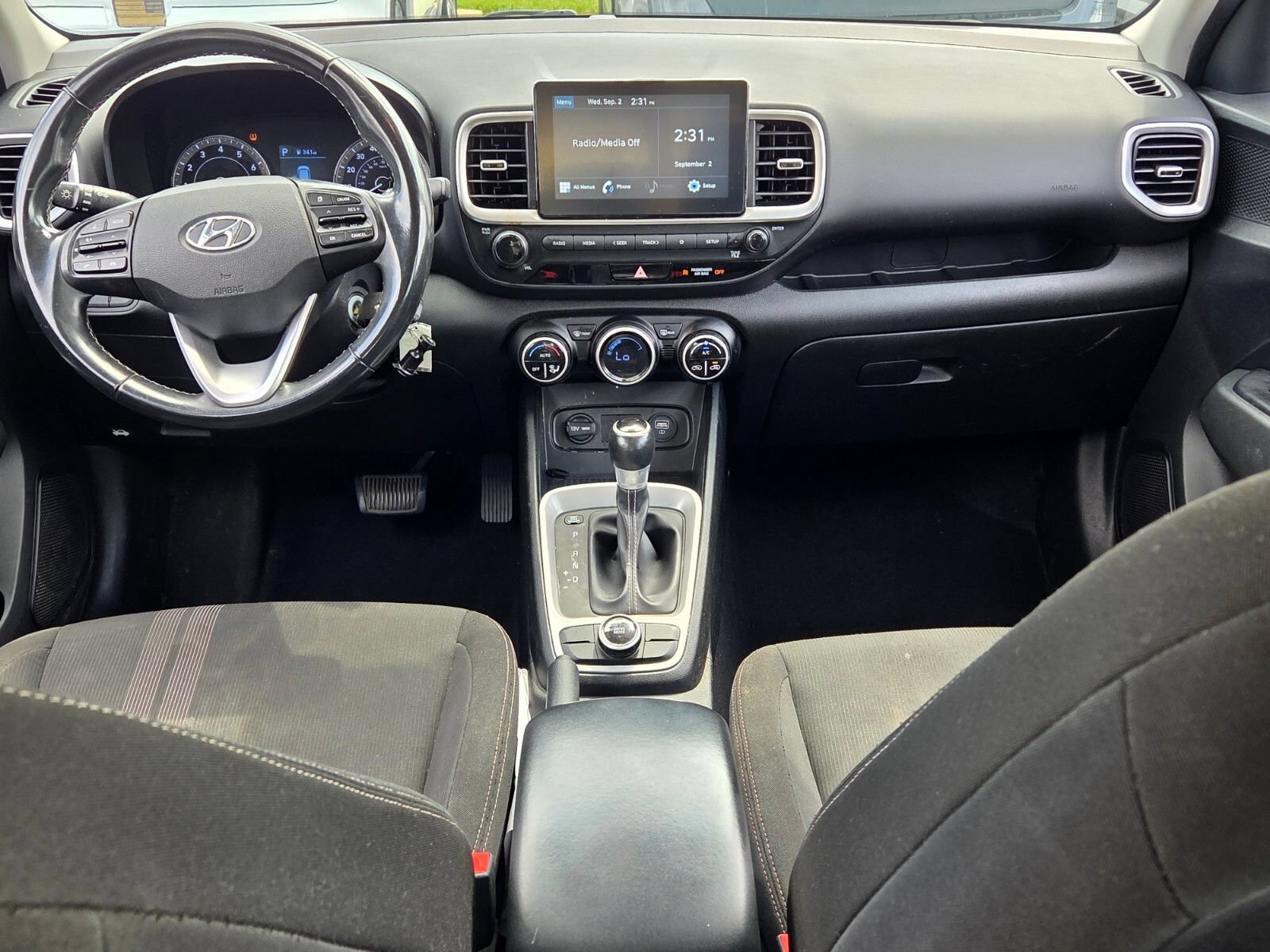 Used 2021 Hyundai Venue SEL FWD image 8