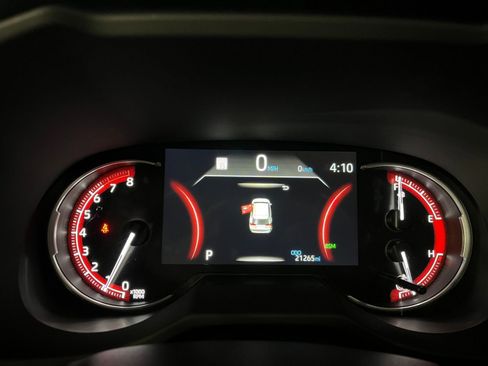 Used 2025 Toyota RAV4 XLE image 42