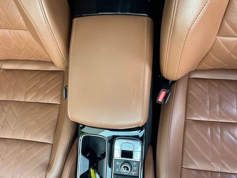 Certified 2023 Kia Telluride SX Prestige X-Line AWD/4WD image 12