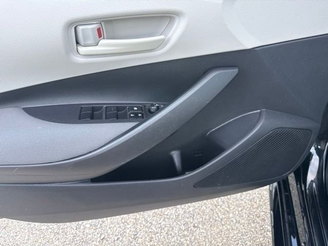 Used 2024 Toyota Corolla LE FWD image 10