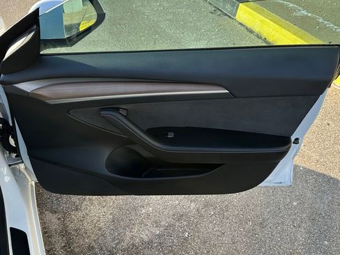 Used 2022 Tesla Model 3 Performance image 31