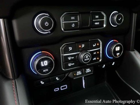 Used 2023 Chevrolet Tahoe RST w/ Luxury Package AWD/4WD image 25