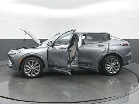 Used 2025 Buick Envista Avenir FWD image 56