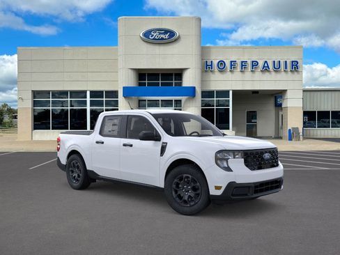 New 2025 Ford Maverick XLT w/ Equipment Group 302A image 7