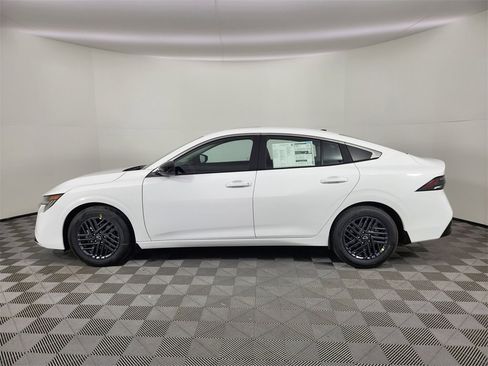 New 2026 Nissan Sentra SV w/ SV Convenience Package image 2