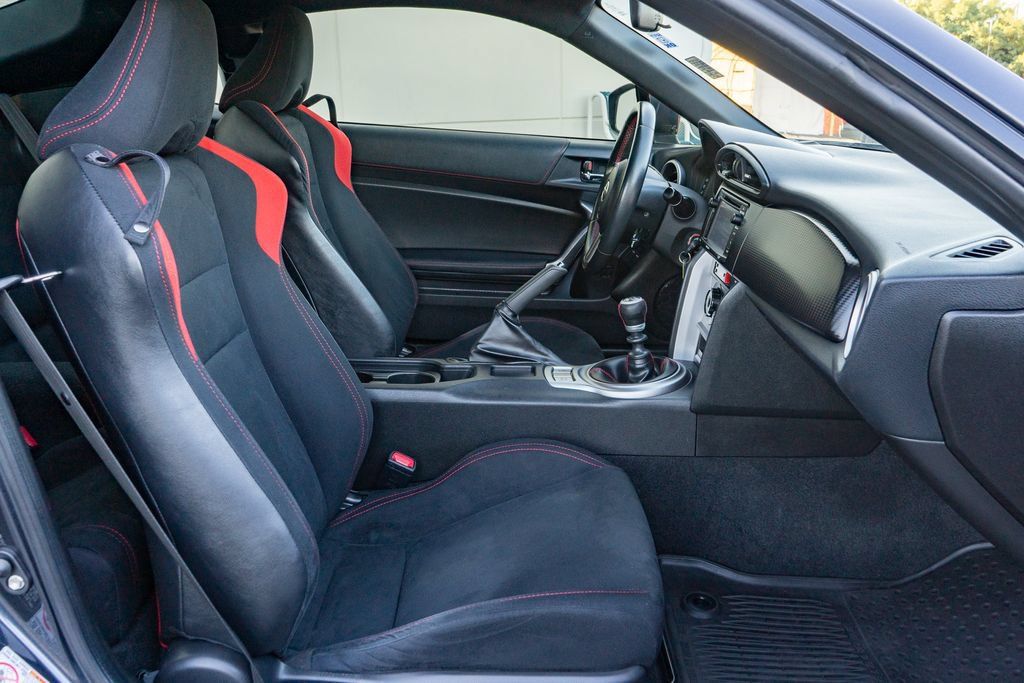 Used 2013 Scion FR-S RWD image 13