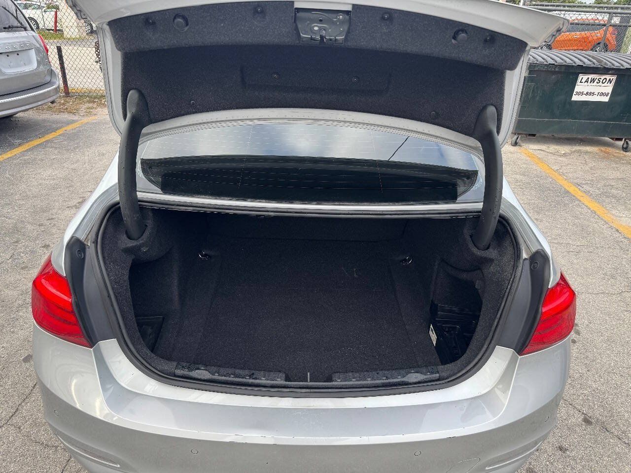 Used 2016 BMW 320i Sedan RWD image 15
