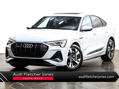 Used 2022 Audi e-tron Premium w/ Convenience Plus Package image 1