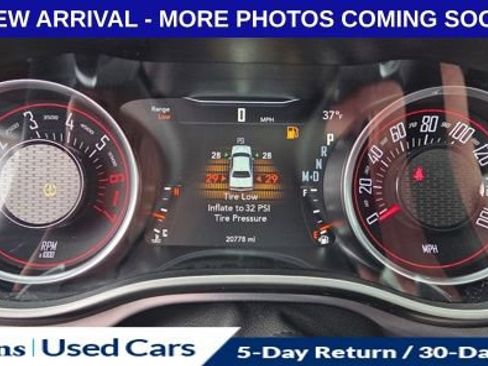 Used 2019 Dodge Challenger R/T w/ Plus Package image 13