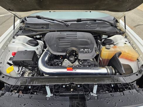 Used 2018 Dodge Challenger GT w/ Driver Convenience Group AWD/4WD image 29