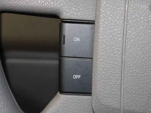 Used 2004 Ford F150 STX image 19